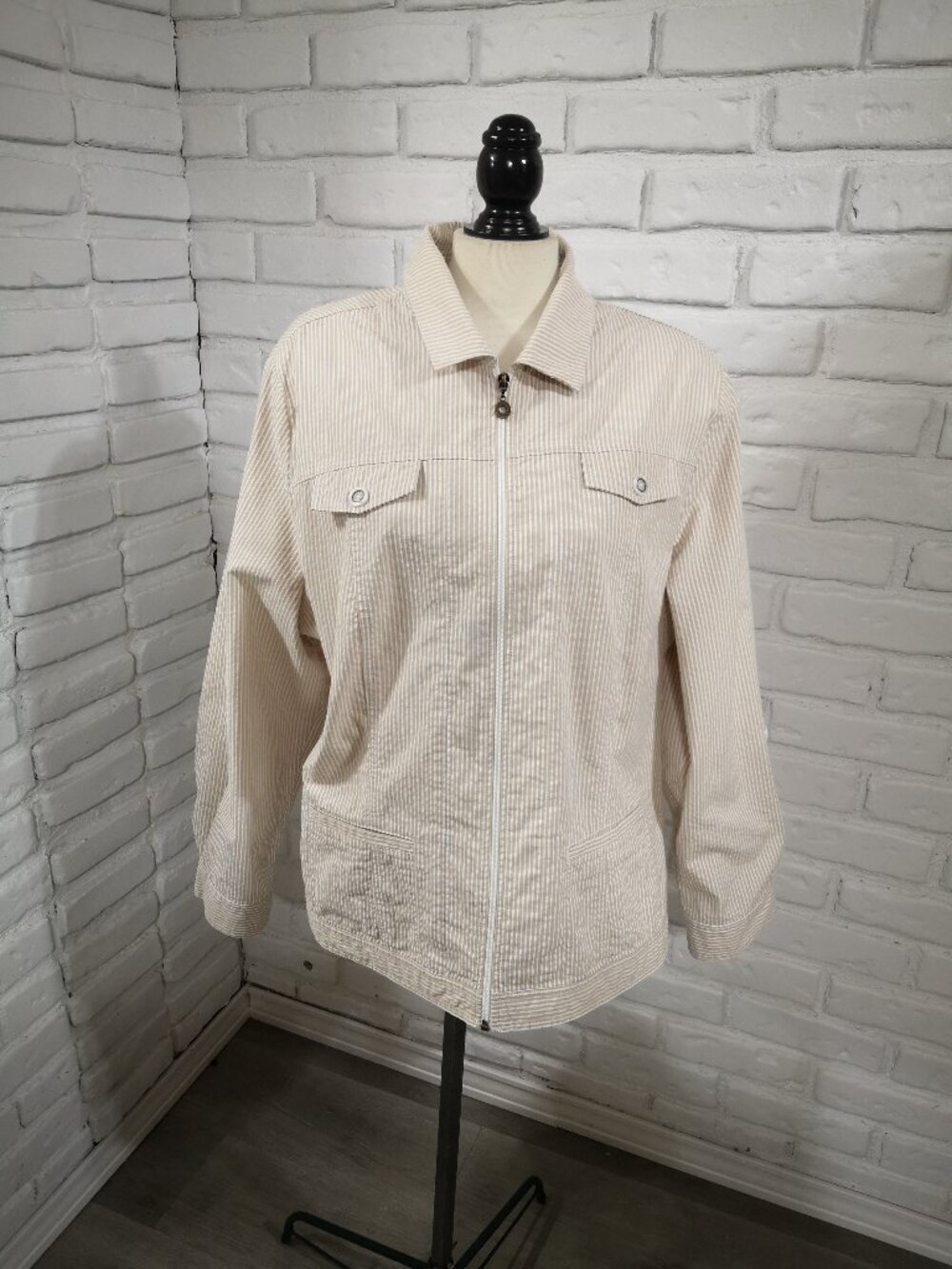 Alia Ladies Size 18 Tan & White Striped Full Zip Straight Fit Lightweight Jacket